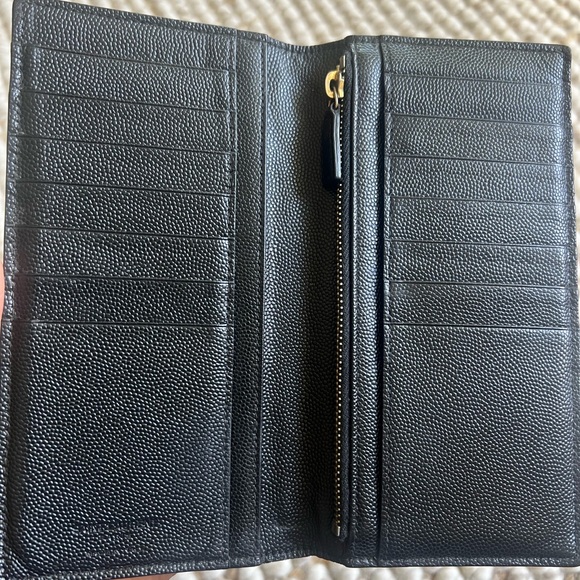 Preloved Saint Laurent continental wallet available - Picture 3 of 7
